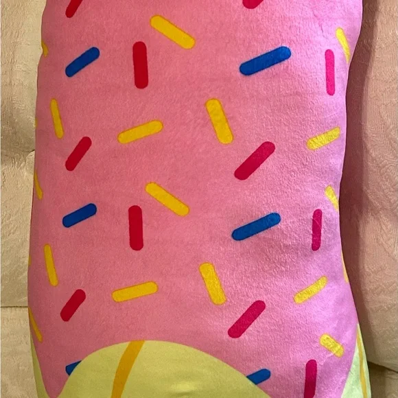 Cats vs Pickles Jumbo Super-Soft Hugging Plush Candi Nana Hugger HTF Rare 20" - Picture 9 of 10